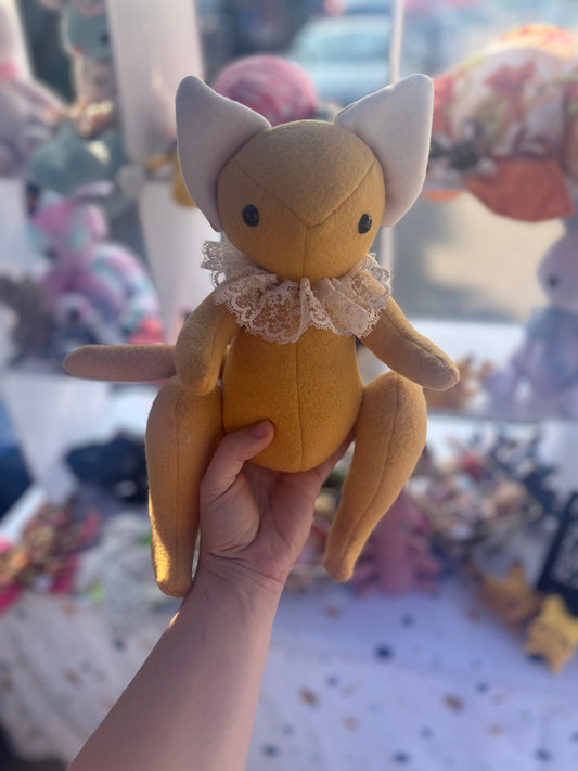 Jointed Cat - Mustard Lace